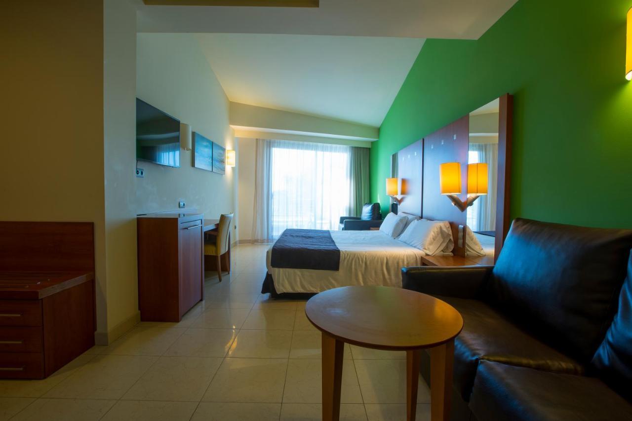 Hotel Miami Mar Sant Carlos de la Ràpita エクステリア 写真
