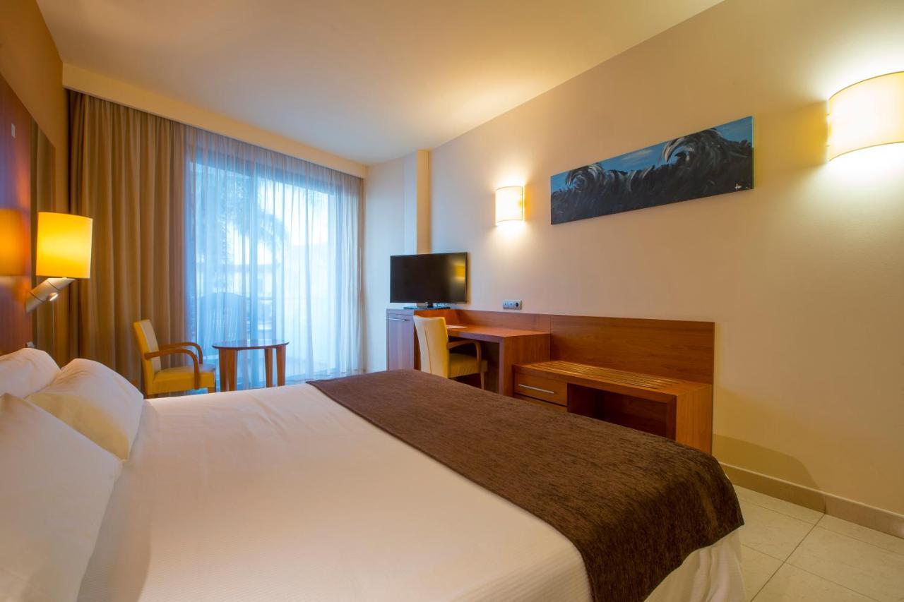 Hotel Miami Mar Sant Carlos de la Ràpita エクステリア 写真