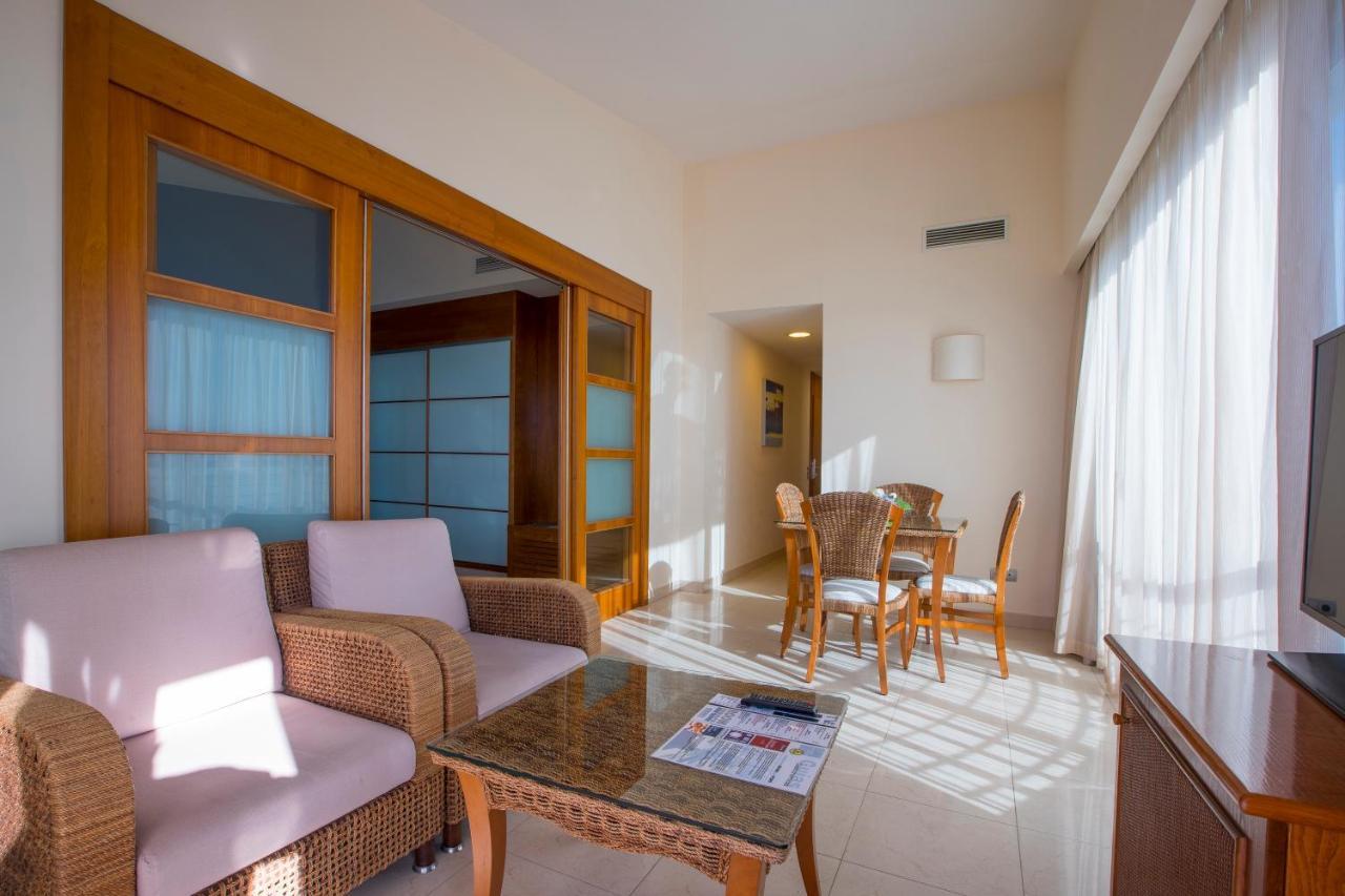 Hotel Miami Mar Sant Carlos de la Ràpita エクステリア 写真