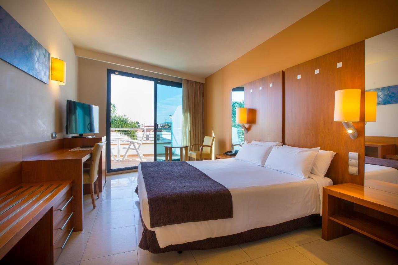 Hotel Miami Mar Sant Carlos de la Ràpita エクステリア 写真