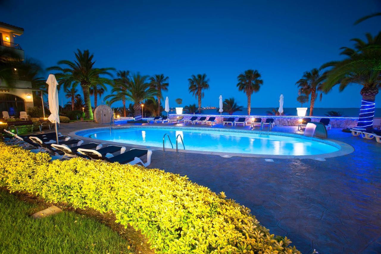 Hotel Miami Mar Sant Carlos de la Ràpita エクステリア 写真