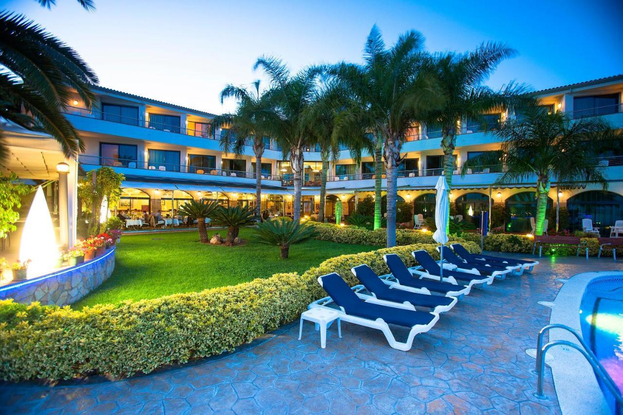Hotel Miami Mar Sant Carlos de la Ràpita エクステリア 写真